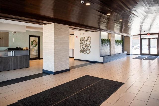 700 E 8th Street 15O, Kansas City, MO 64106