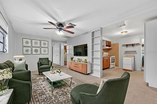 614 SPRUCE STREET, Plant City, FL 33563