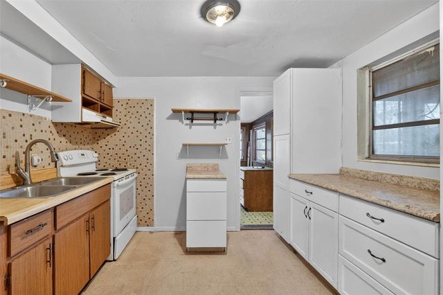 614 SPRUCE STREET, Plant City, FL 33563