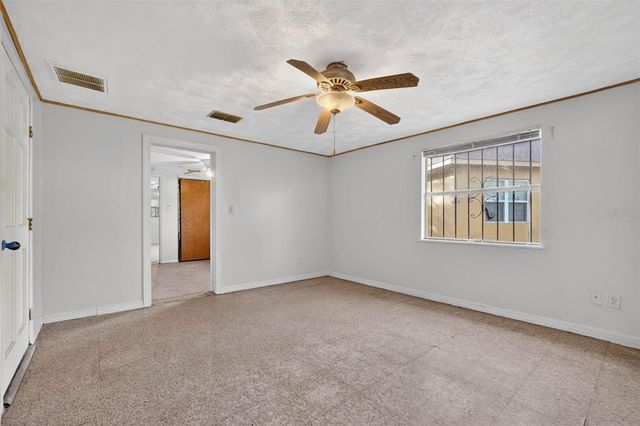 614 SPRUCE STREET, Plant City, FL 33563