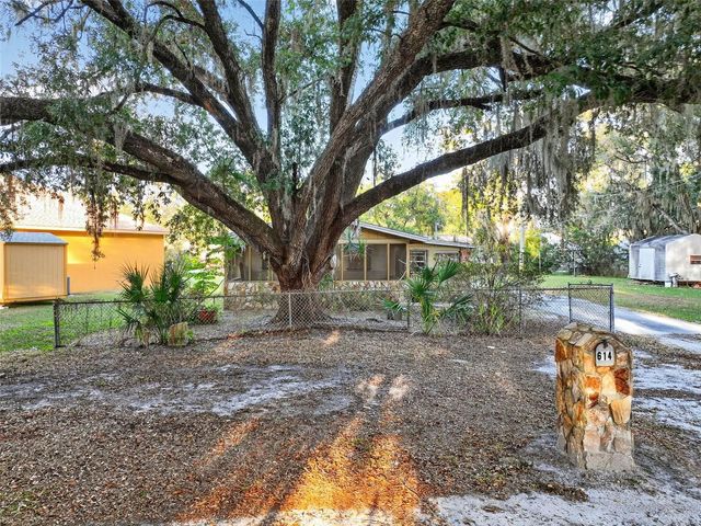 614 SPRUCE STREET, Plant City, FL 33563