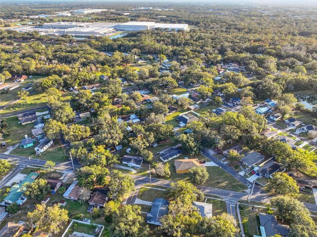 614 SPRUCE STREET, Plant City, FL 33563