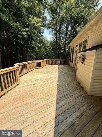 3915 CARLYLE CT, Fredericksburg, VA 22408
