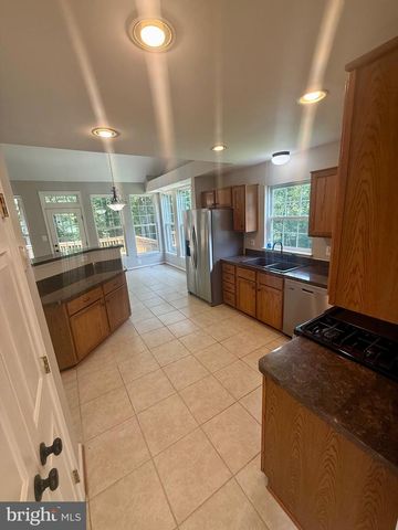 3915 CARLYLE CT, Fredericksburg, VA 22408