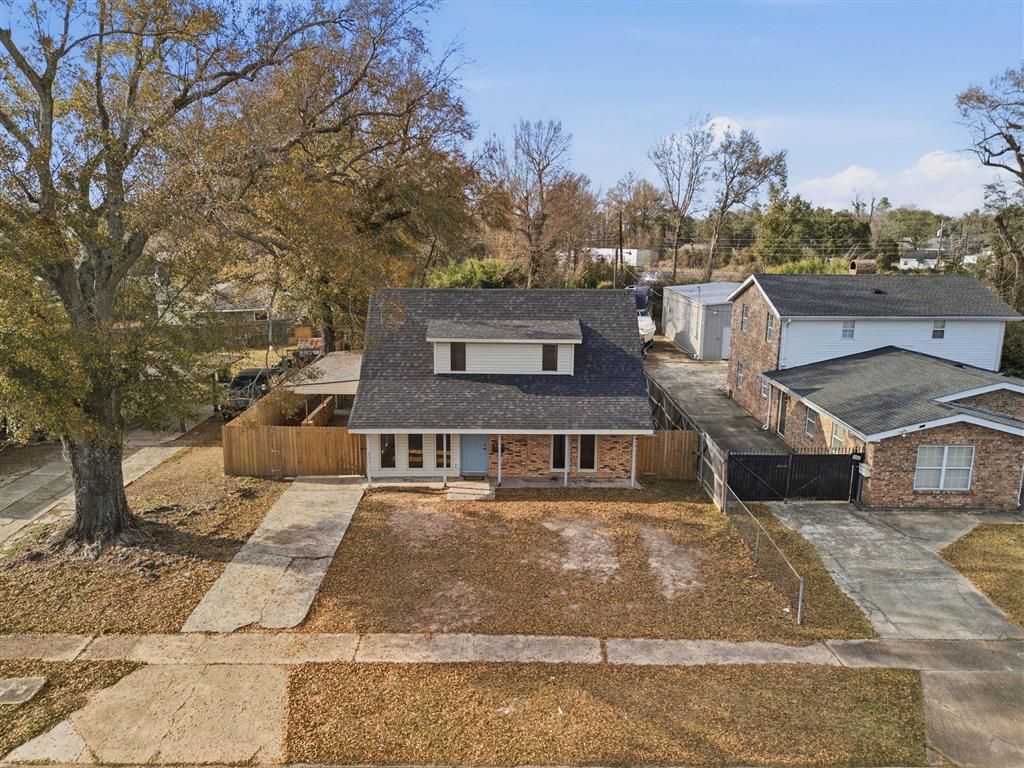 3414 Greinwich Blvd Boulevard, Lake Charles, LA 70607