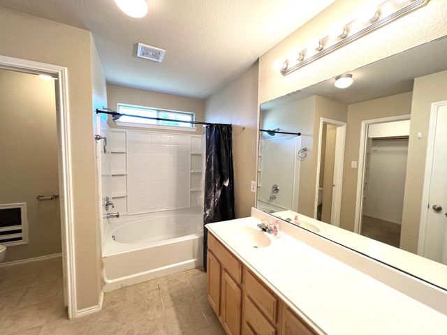 1249 Sandpiper, Aubrey, TX 76227