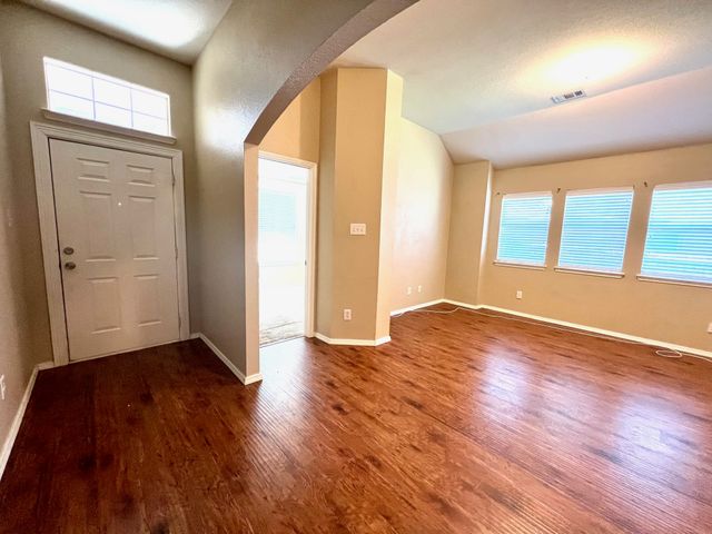 1249 Sandpiper, Aubrey, TX 76227