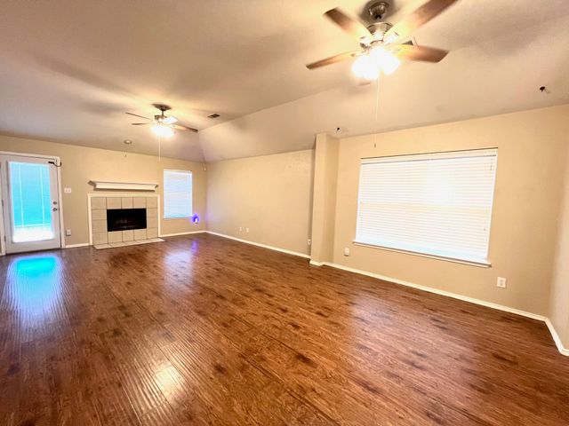 1249 Sandpiper, Aubrey, TX 76227