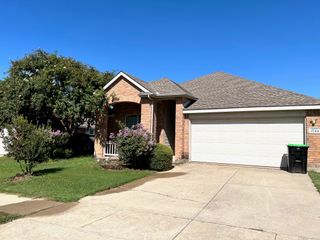 1249 Sandpiper, Aubrey, TX 76227