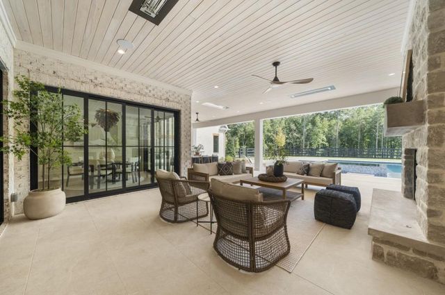 113 Hickory Flat Rd, Alpharetta, GA 30004