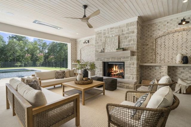 113 Hickory Flat Rd, Alpharetta, GA 30004