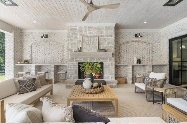 113 Hickory Flat Rd, Alpharetta, GA 30004