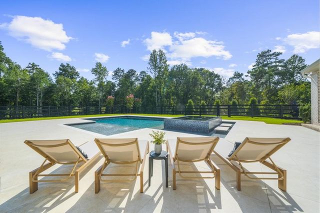 113 Hickory Flat Rd, Alpharetta, GA 30004