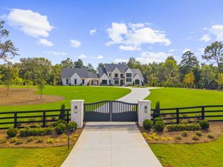 113 Hickory Flat Rd, Alpharetta, GA 30004