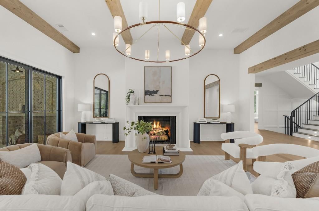 Image 13 of property listing at 113 Hickory Flat Rd, Alpharetta, GA 30004
