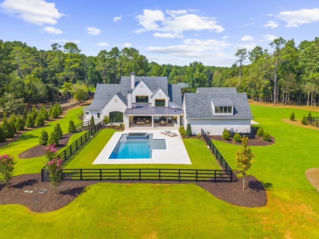 Image 3 of property listing at 113 Hickory Flat Rd, Alpharetta, GA 30004
