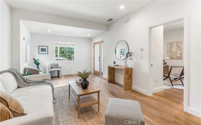 2420 Riverdale, Los Angeles, CA 90031