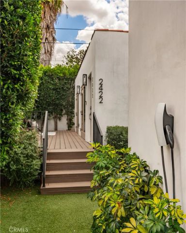 2420 Riverdale, Los Angeles, CA 90031