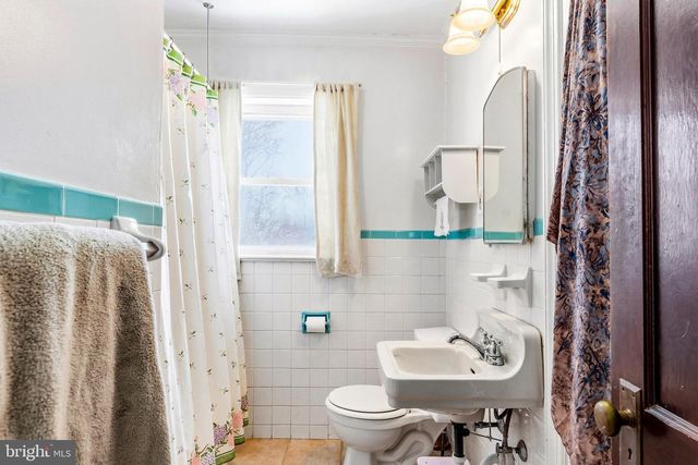 304 HOLLINGSWORTH ST, Elkton, MD 21921