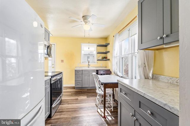 304 HOLLINGSWORTH ST, Elkton, MD 21921