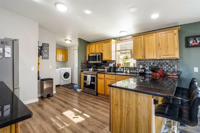 3327 Firouzi Drive NE, Moses Lake, WA 98837