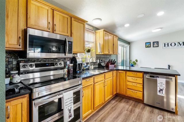 3327 Firouzi Drive NE, Moses Lake, WA 98837