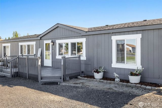 3327 Firouzi Drive NE, Moses Lake, WA 98837