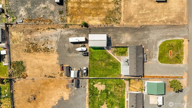 3327 Firouzi Drive NE, Moses Lake, WA 98837