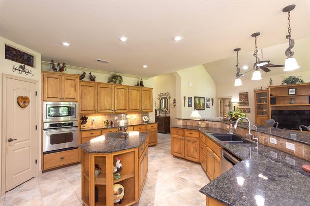 1265 Mourning Dove CT, Salado, TX 76571