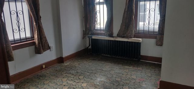 2756 HOWARD ST, Philadelphia, PA 19133