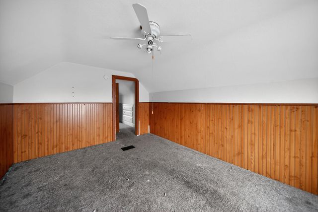 3300 AVENUE A, Council Bluffs, IA 51501