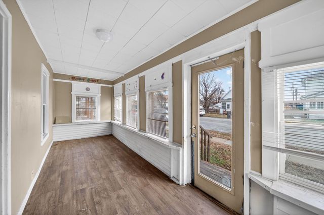 3300 AVENUE A, Council Bluffs, IA 51501