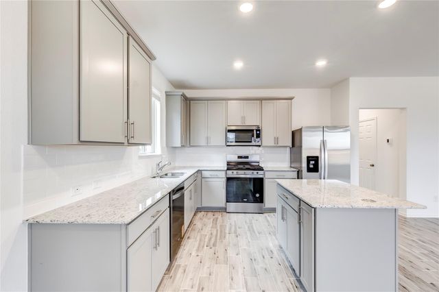 132 Ventura DR, Liberty Hill, TX 78642