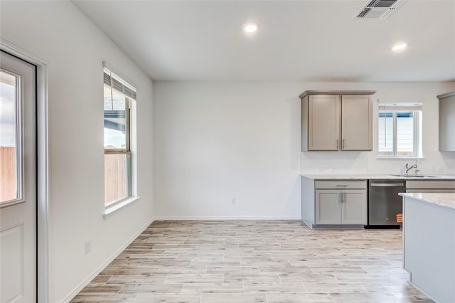 132 Ventura DR, Liberty Hill, TX 78642