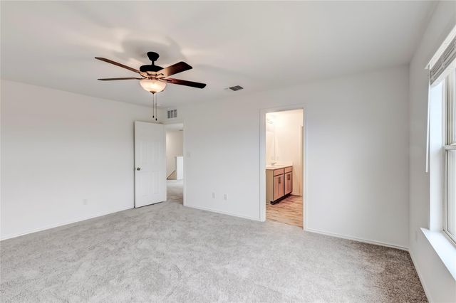 132 Ventura DR, Liberty Hill, TX 78642