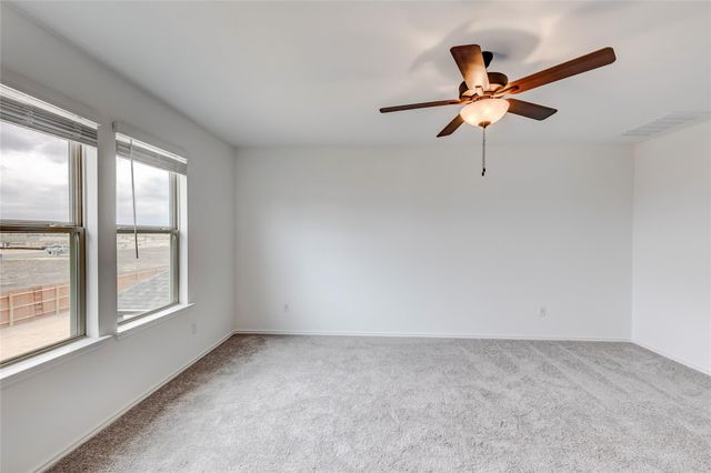 132 Ventura DR, Liberty Hill, TX 78642