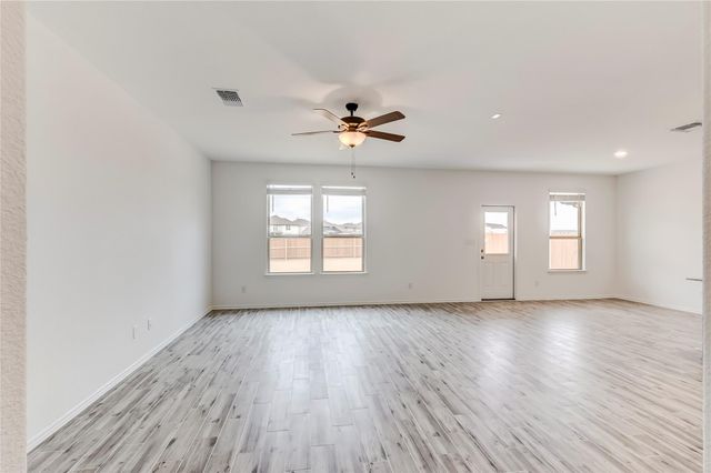 132 Ventura DR, Liberty Hill, TX 78642