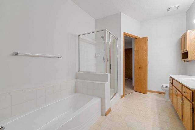 1866 N Ruby Court, Eagan, MN 55122