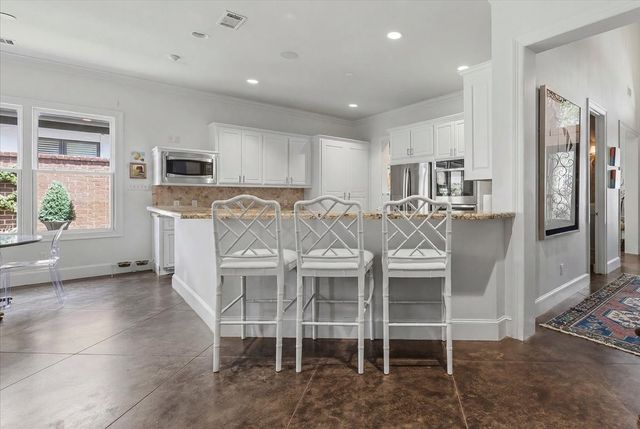 628 Deloache Street, Westworth Village, TX 76114