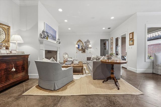 628 Deloache Street, Westworth Village, TX 76114