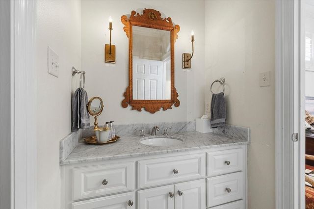 628 Deloache Street, Westworth Village, TX 76114