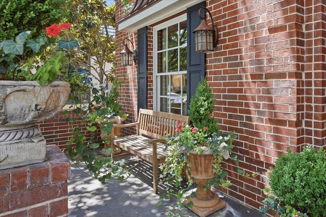 628 Deloache Street, Westworth Village, TX 76114