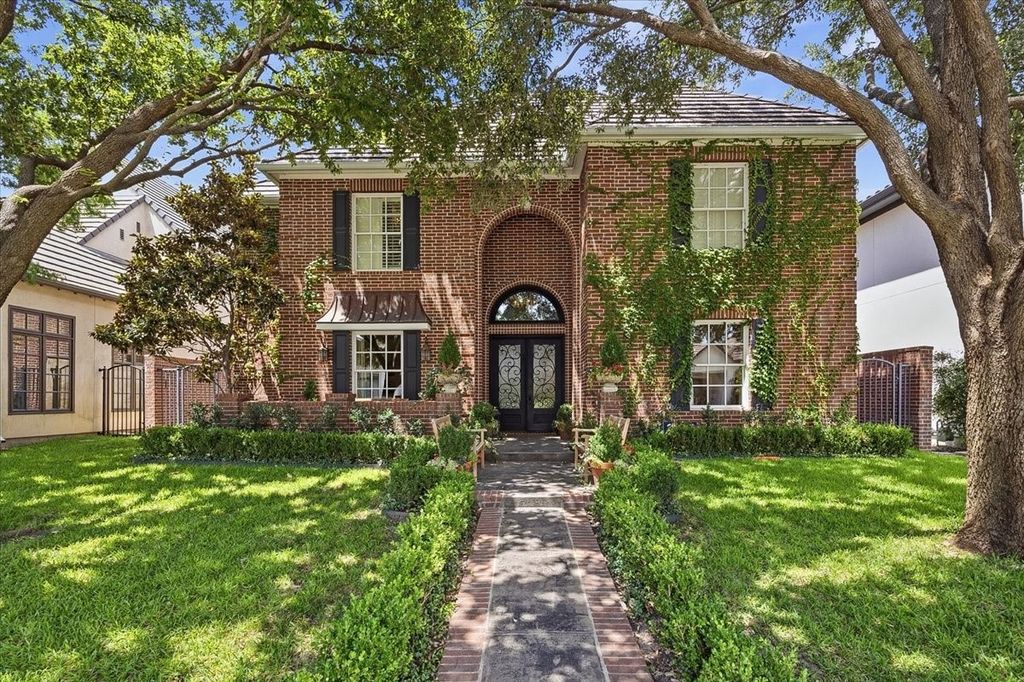 628 Deloache Street, Westworth Village, TX 76114