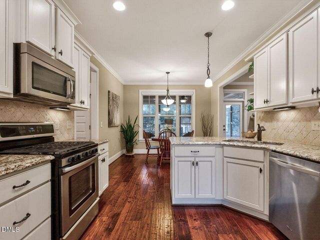 1304 Golden Bluff Lane, Fuquay Varina, NC 27526