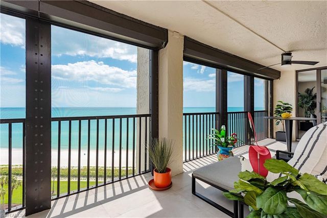 10951 Gulf Shore DR 1002, Naples, FL 34108