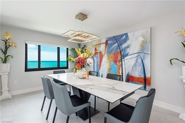 10951 Gulf Shore DR 1002, Naples, FL 34108