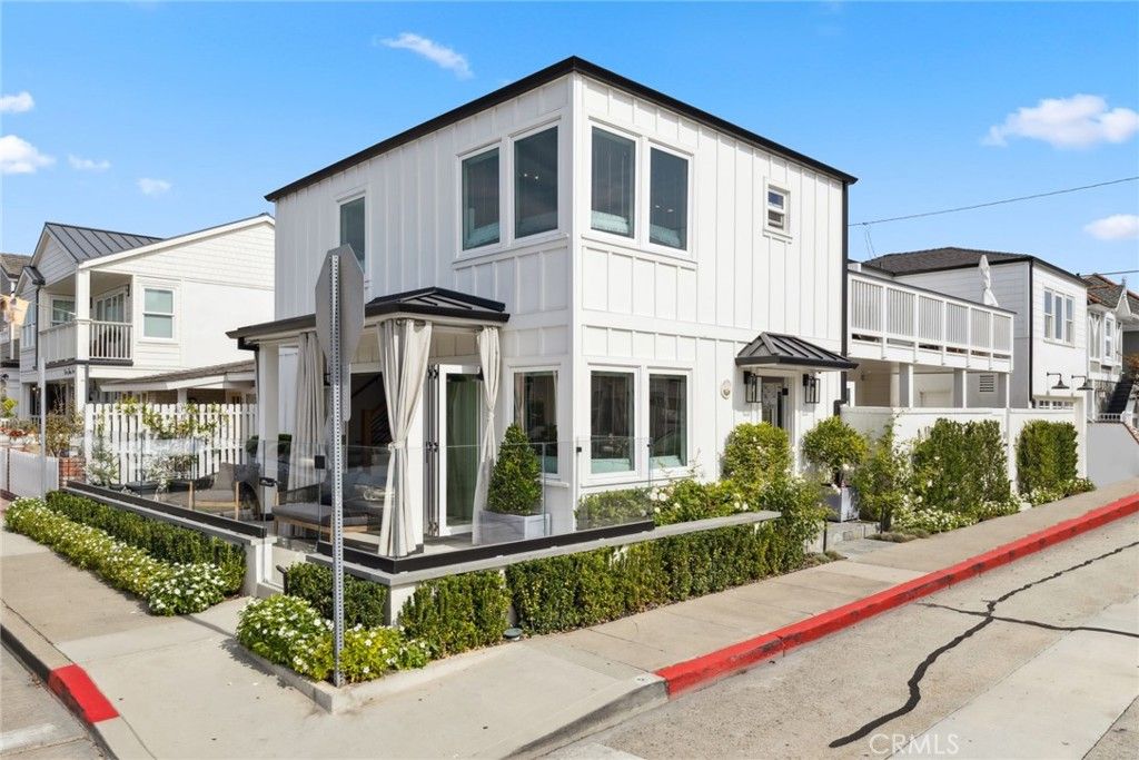 300 Coral Avenue, Newport Beach, CA 92662 — exterior