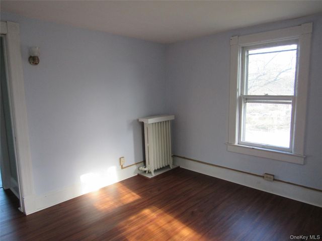 98 Main Street, Chester, NY 10918