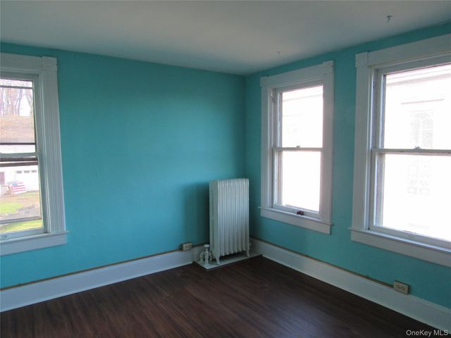 98 Main Street, Chester, NY 10918