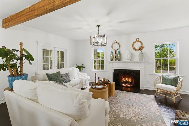 475 Albert Place, New Milford, NJ 07646
